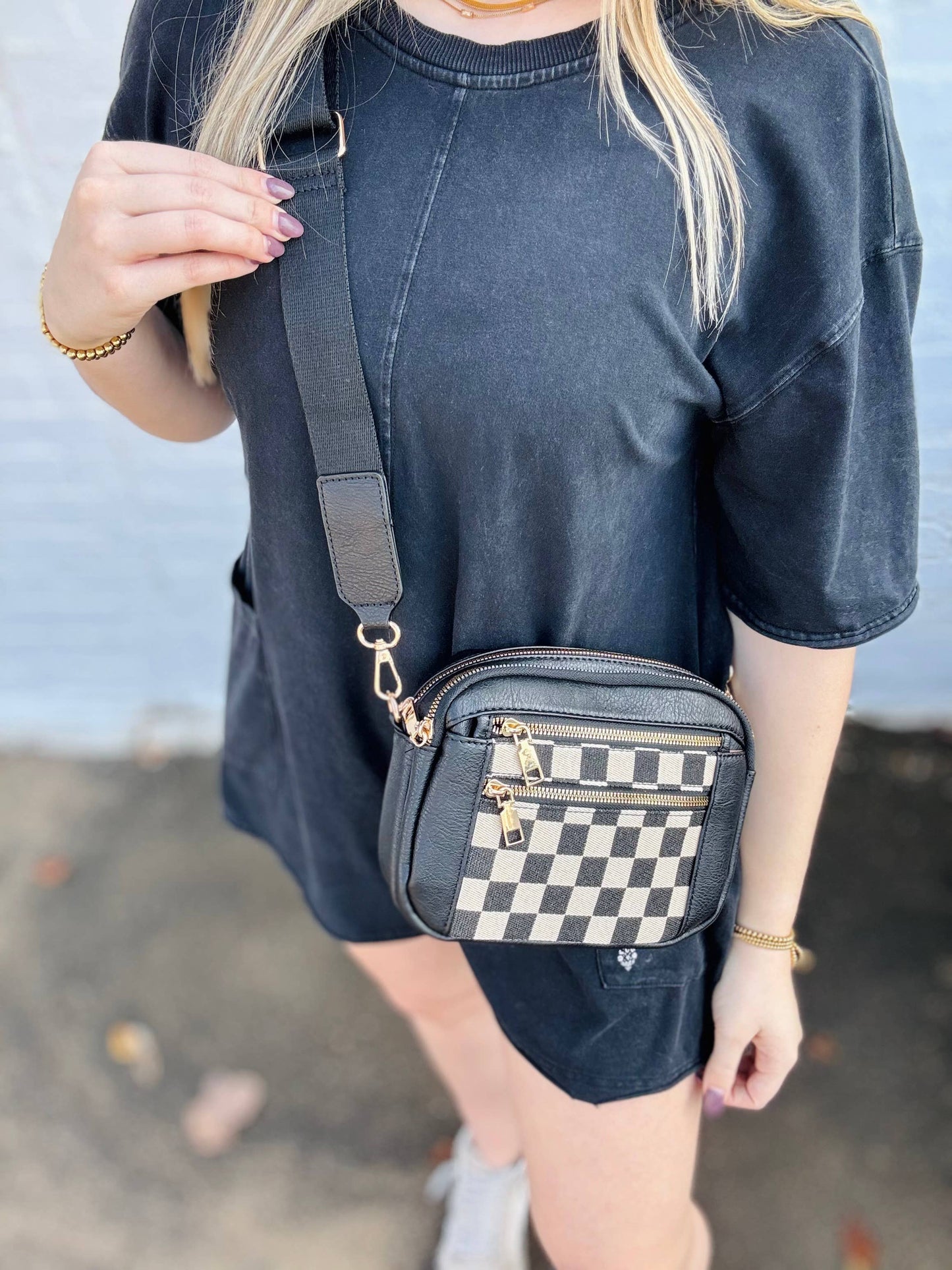 Checkmate Crossbody #804