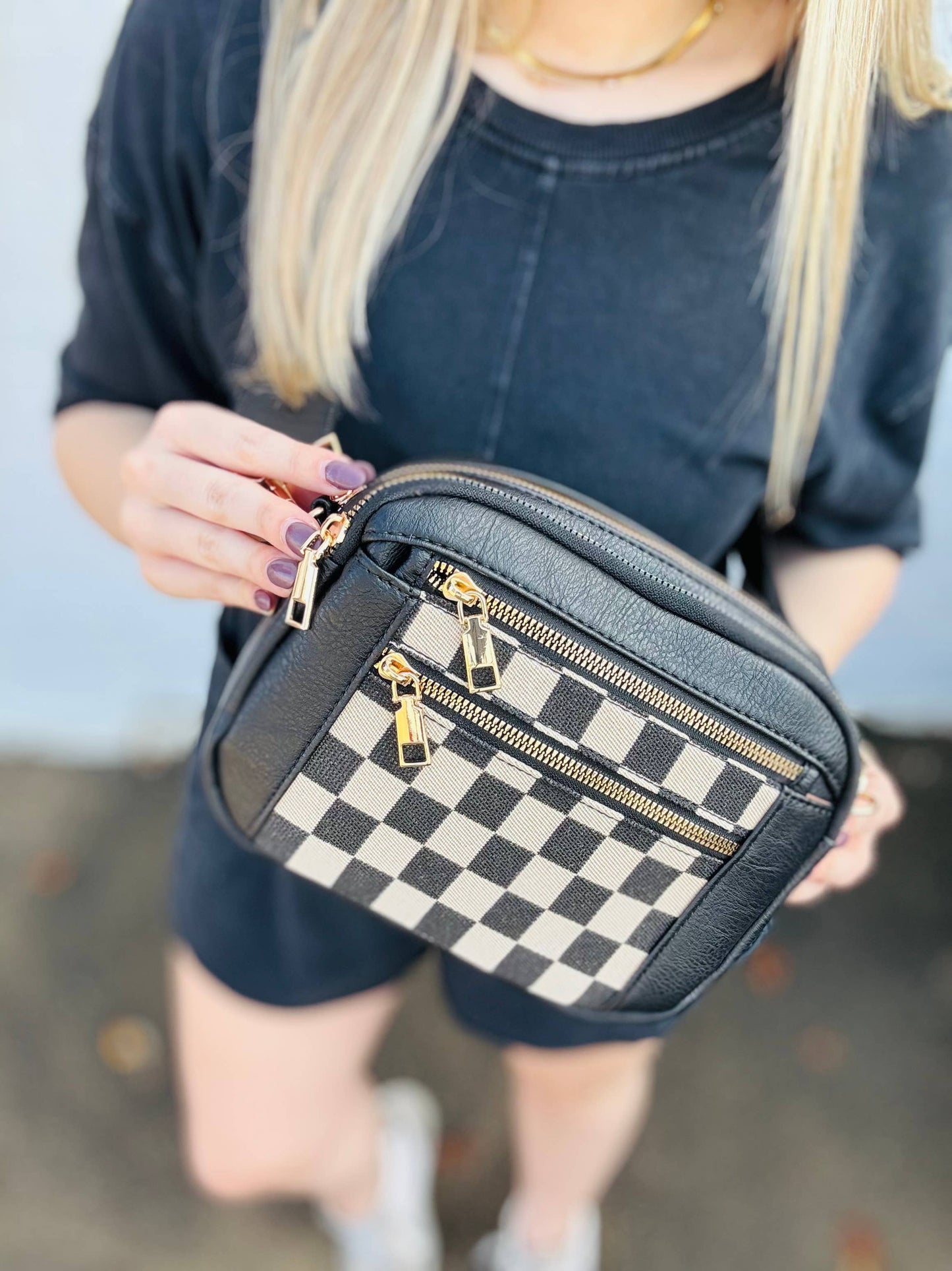Checkmate Crossbody #804