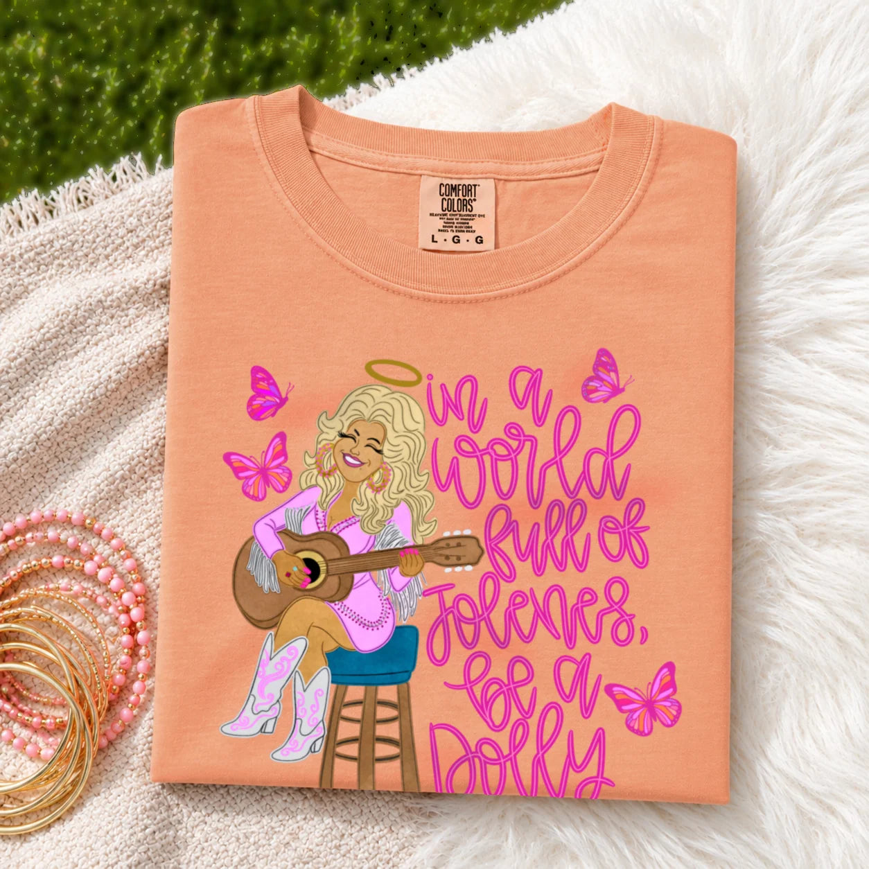In a world full of Jolene’s be a Dolly- Option 2